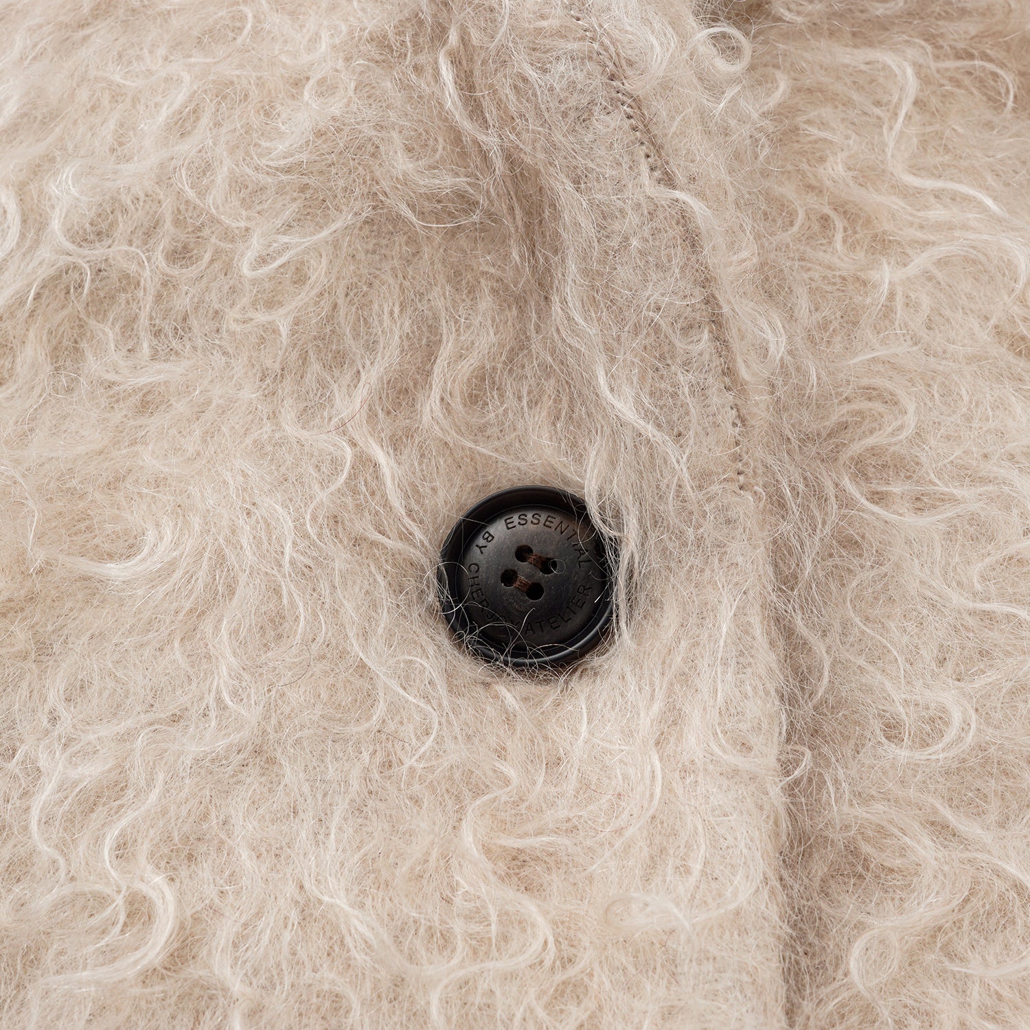 “Winter Diary” 馬海毛蓬鬆立體絨圈長大衣—Reims Mist迷霧蘭斯