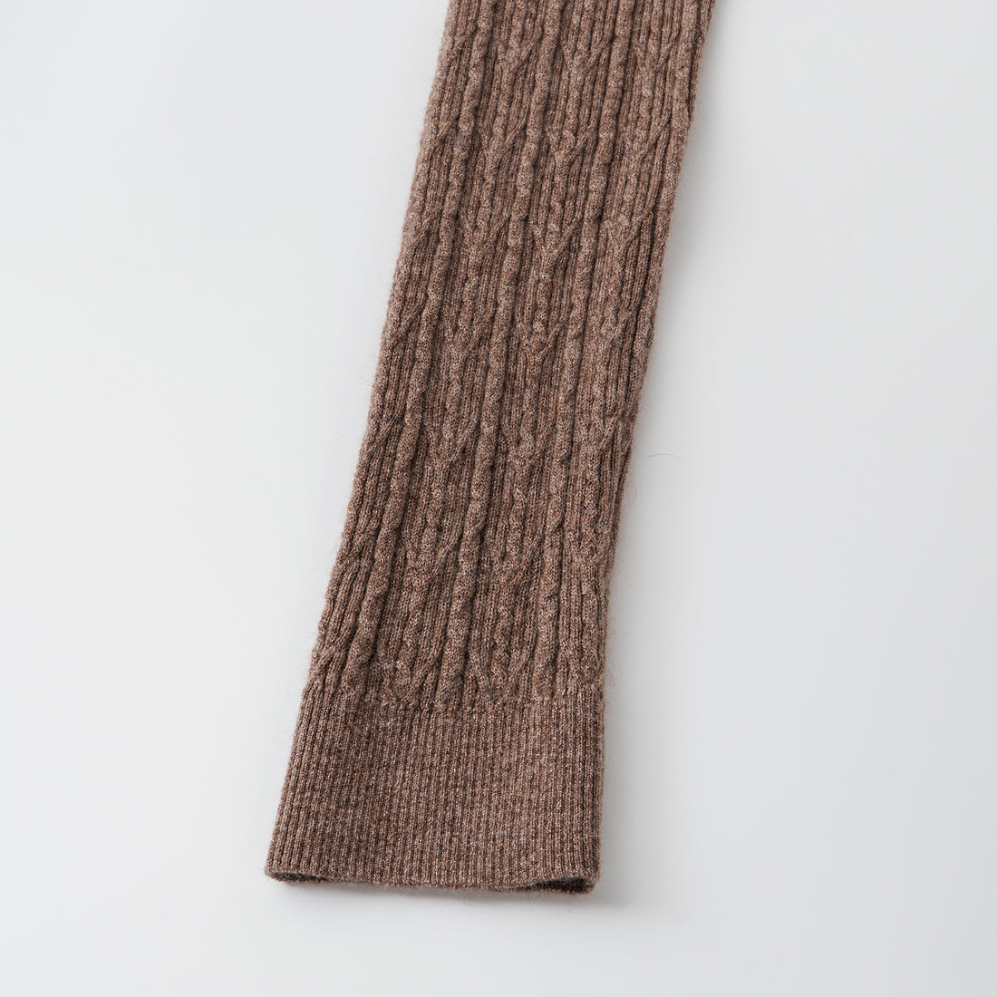 “Autumn Diary” 100% Cashmere羽絮葉脈紋銀織針織上衣—Elmwood澄木