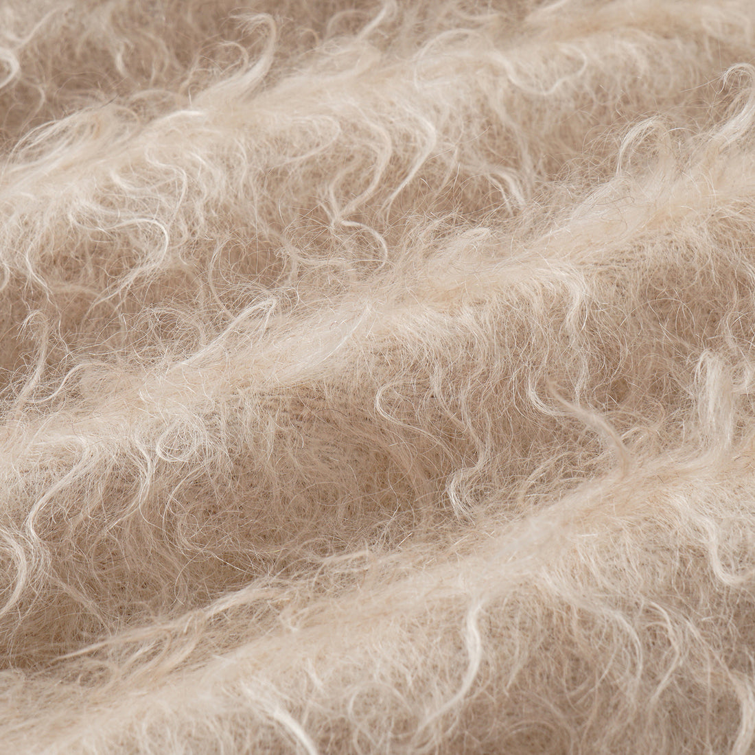 “Winter Diary” 馬海毛蓬鬆立體絨圈長大衣—Reims Mist迷霧蘭斯