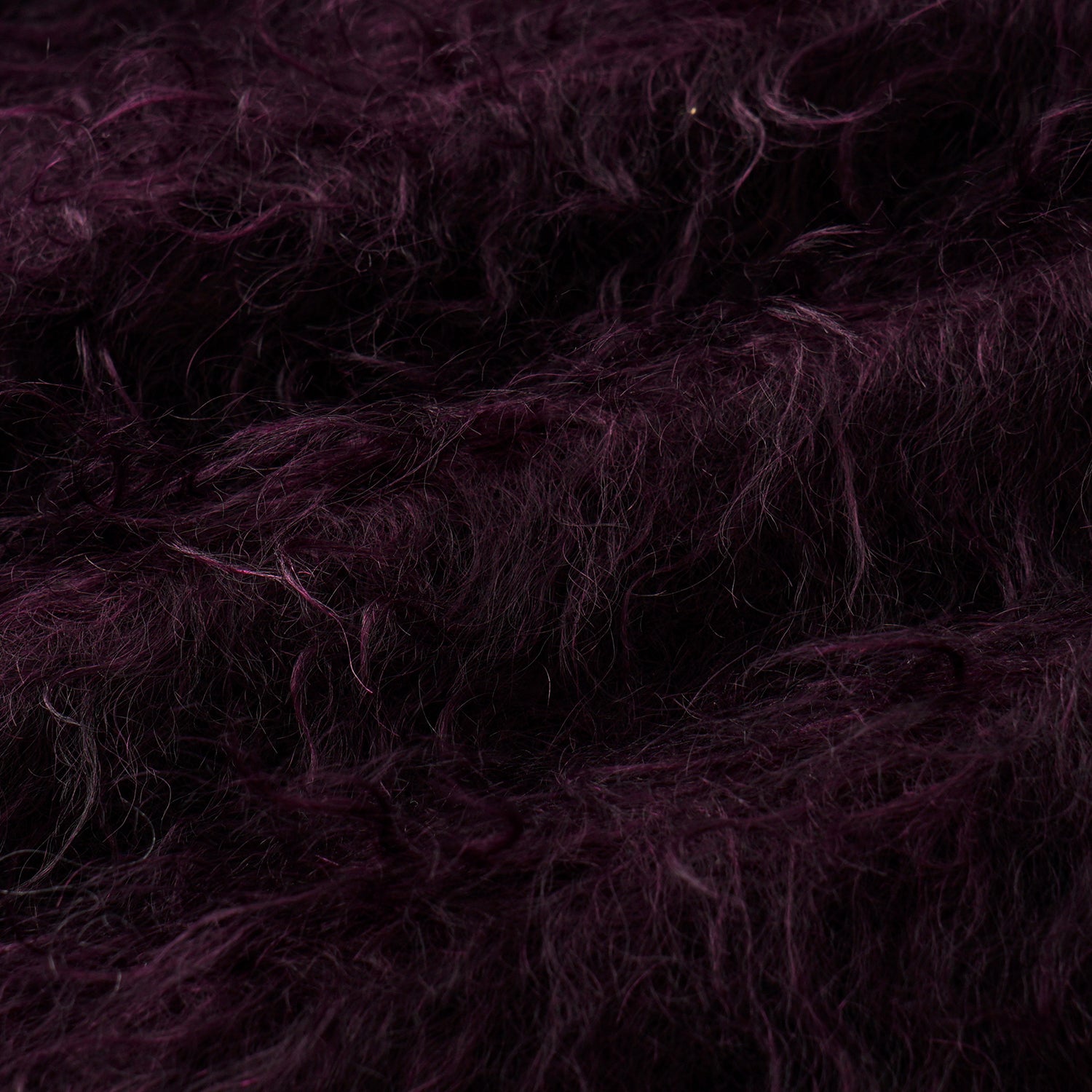 “Winter Diary” 馬海毛蓬鬆立體絨圈長大衣—Bordeaux Nightfall夜色波爾多