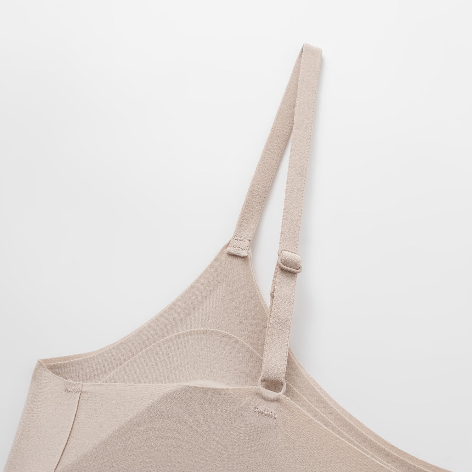 “完美內搭.” 日本美肌科技無痕Bra Top- 裸色