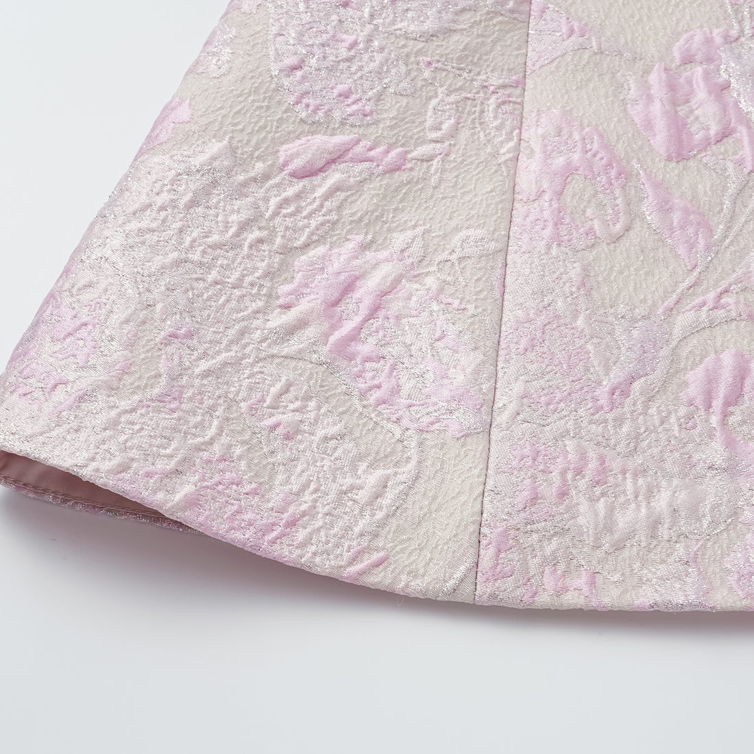 “春意” 提花立體剪裁設計輕國風馬甲上衣—浮光露櫻