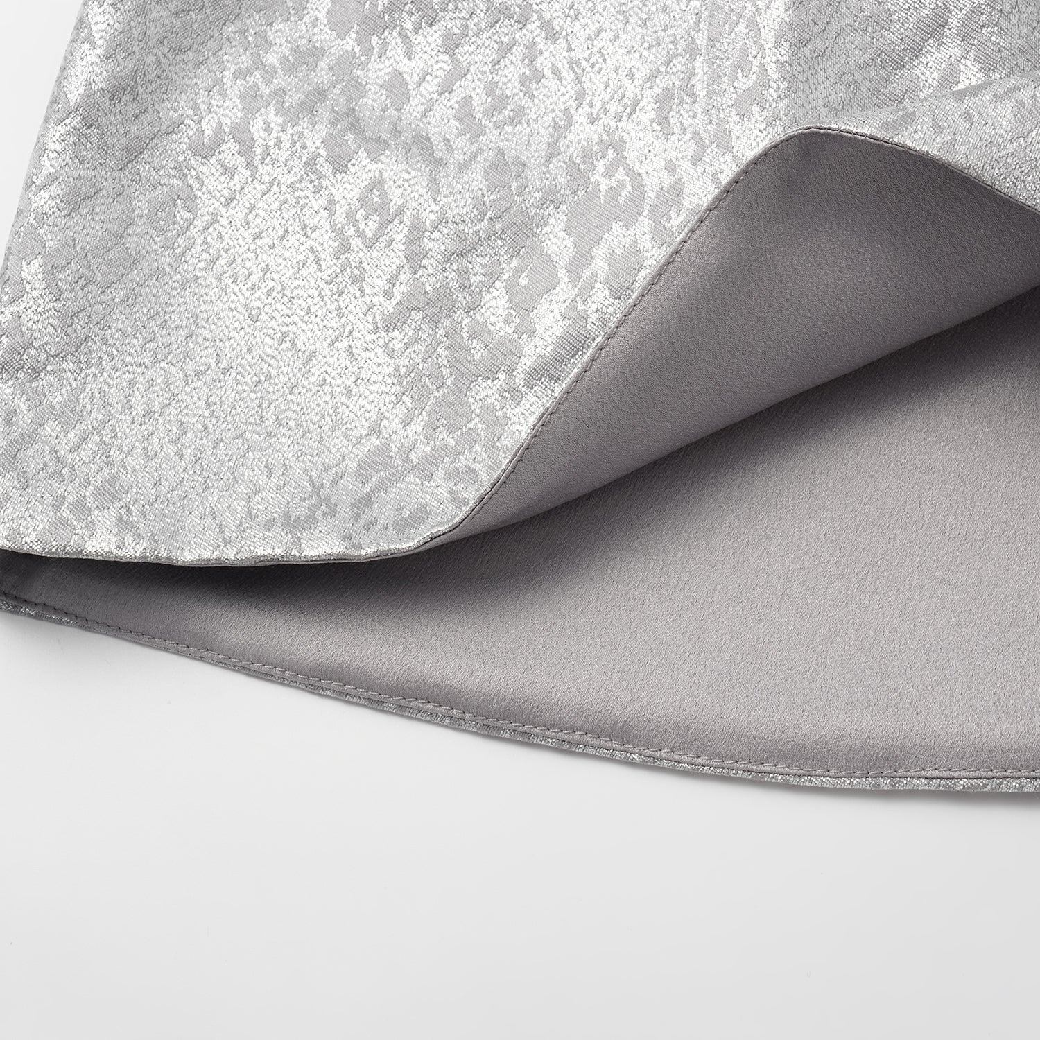 "春意"西班牙提花工藝提花短褲—暮紫雲光