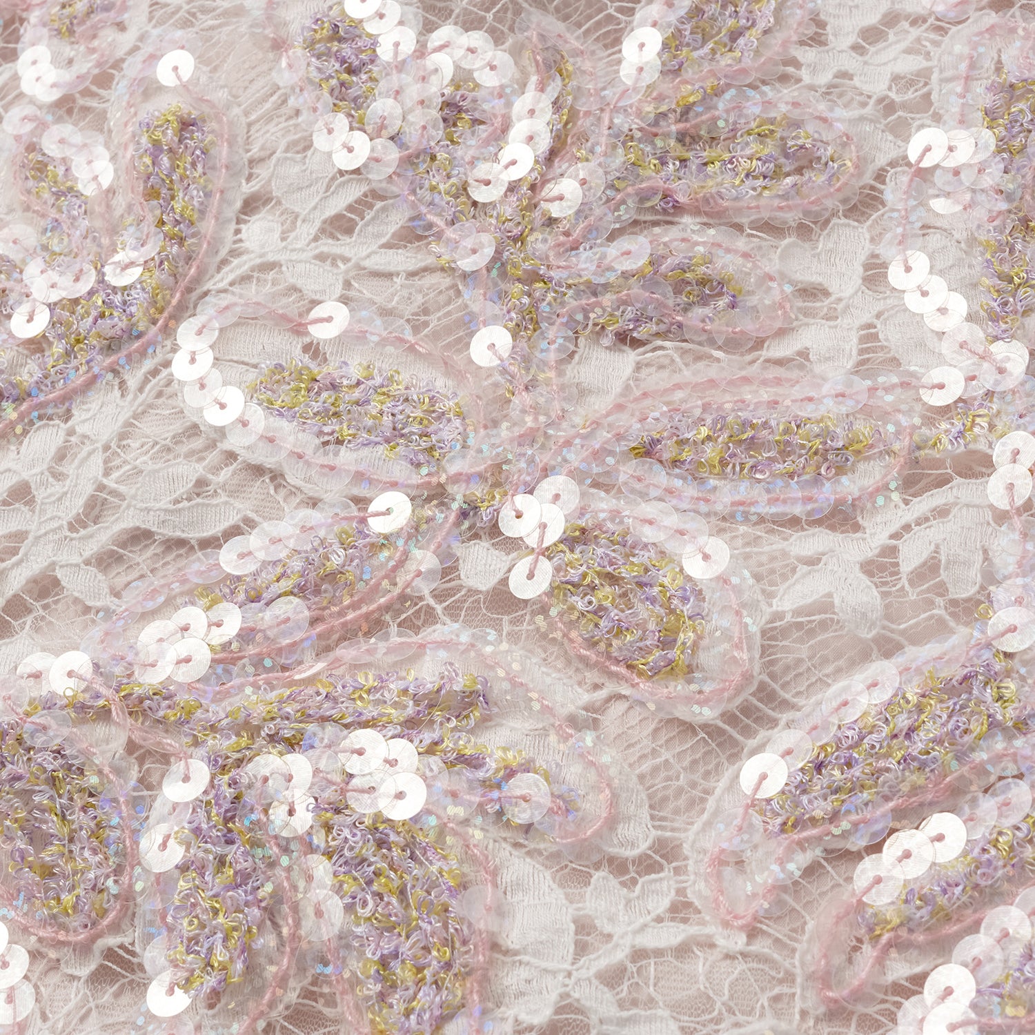 "Quiet Mastery." 法國頂級高級訂製琉光繪繡蕾絲短褲—Chantilly Mirage香緹幻影