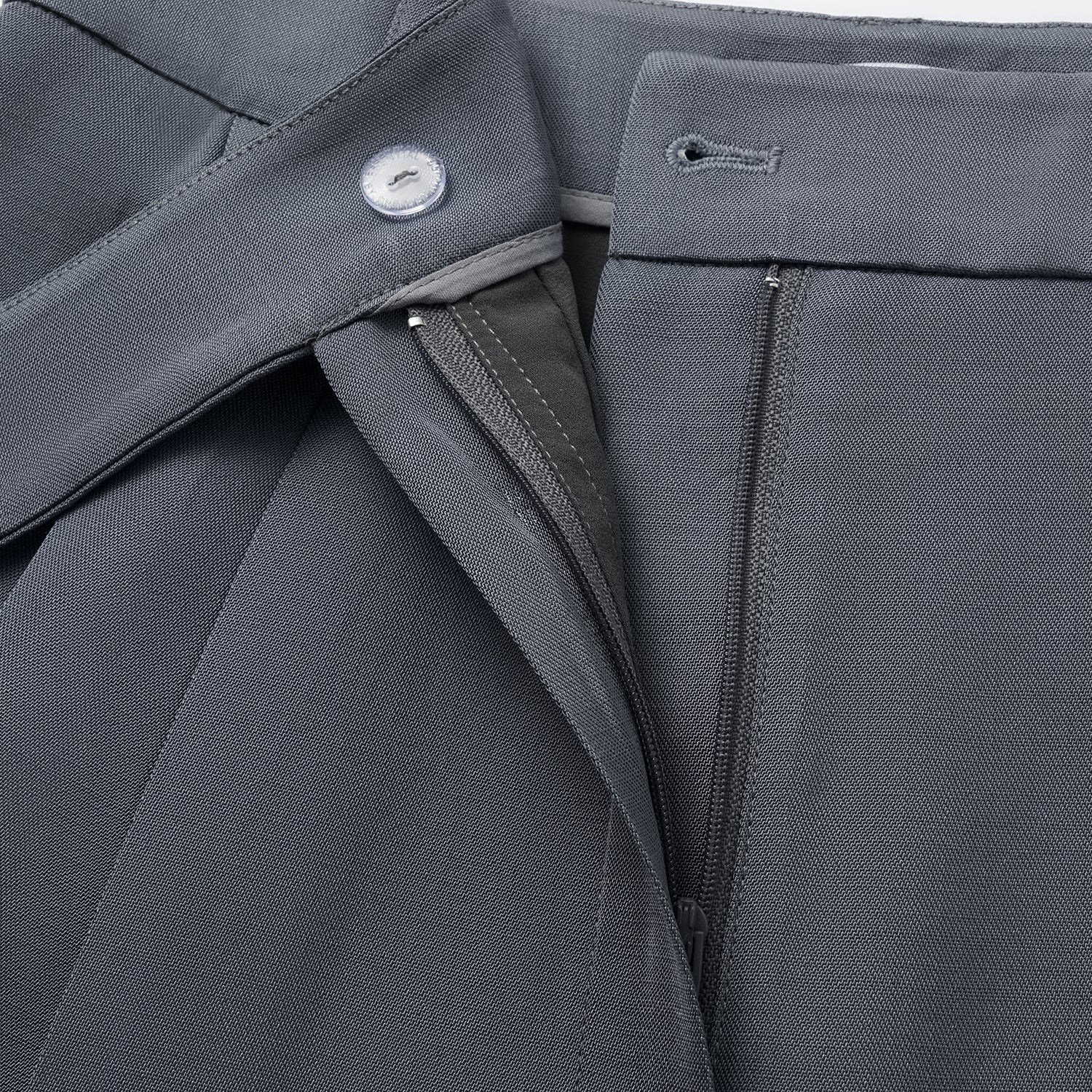 "Speak Sleek" 奢華輕薄麻感肌理醋酸短褲—Cloud