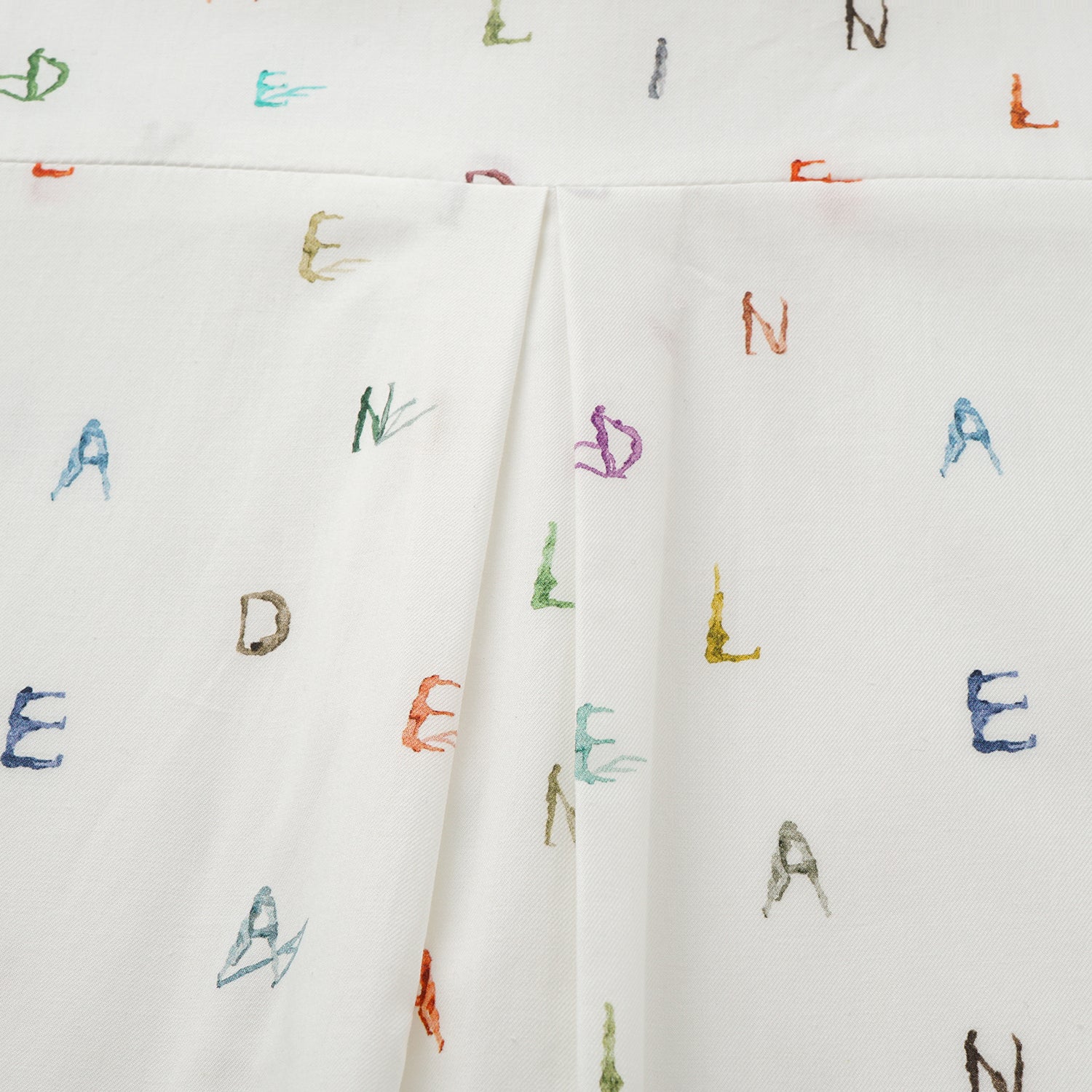 “知性時刻”義大利純棉Monogram繪印工藝襯衫—Ink Whisper漫綴字語