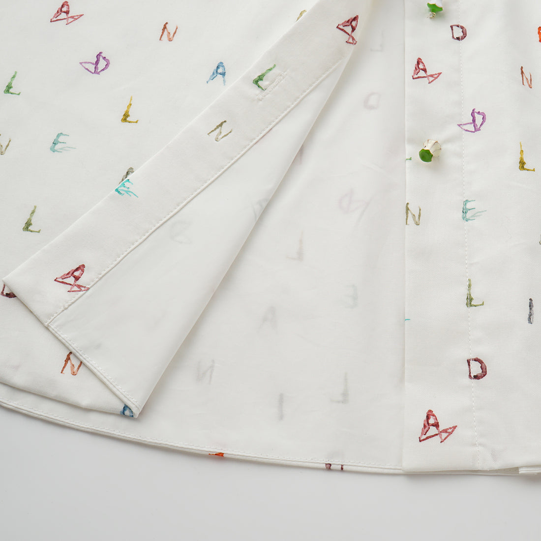 “知性時刻”義大利純棉Monogram繪印工藝襯衫—Ink Whisper漫綴字語