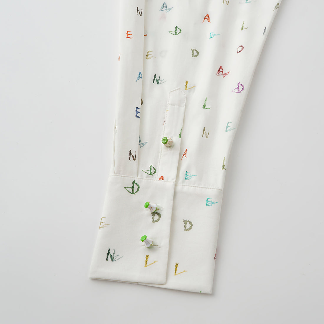 “知性時刻”義大利純棉Monogram繪印工藝襯衫—Ink Whisper漫綴字語