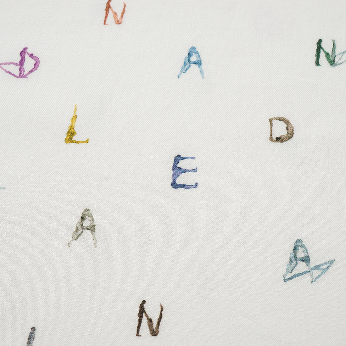 “知性時刻”義大利純棉Monogram繪印工藝Oversized襯衫—Ink Whisper漫綴字語