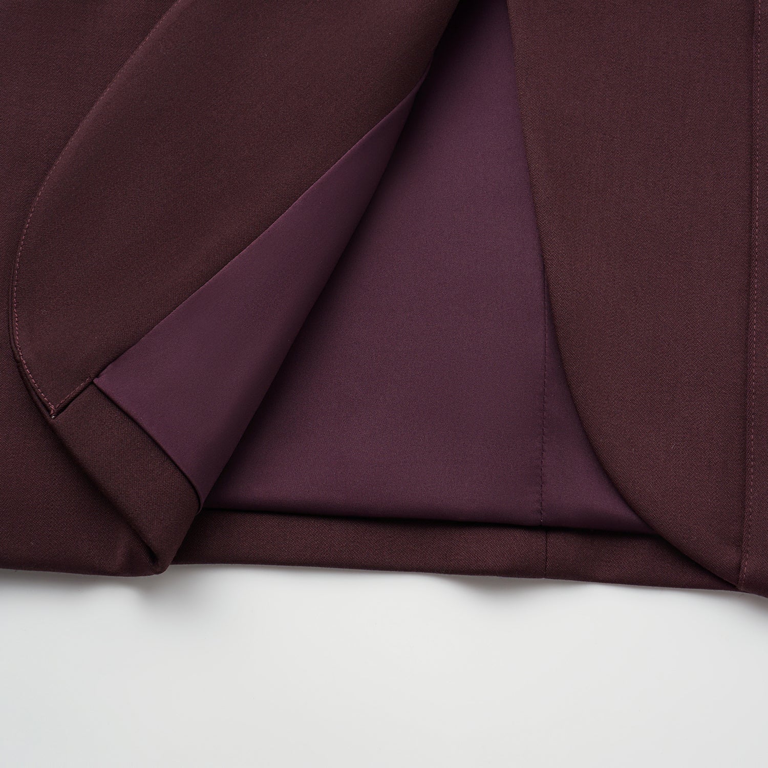 “Westminster Weekdays." 義大利頂級羊毛西裝外套—Merlot Burgundy梅洛紅酒