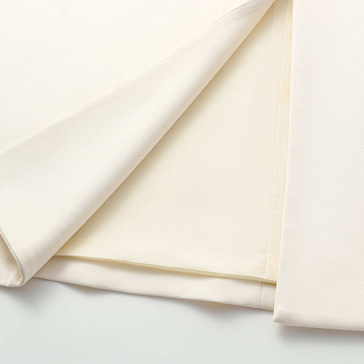 "True Grace" Vintage Crewneck Coat - White 