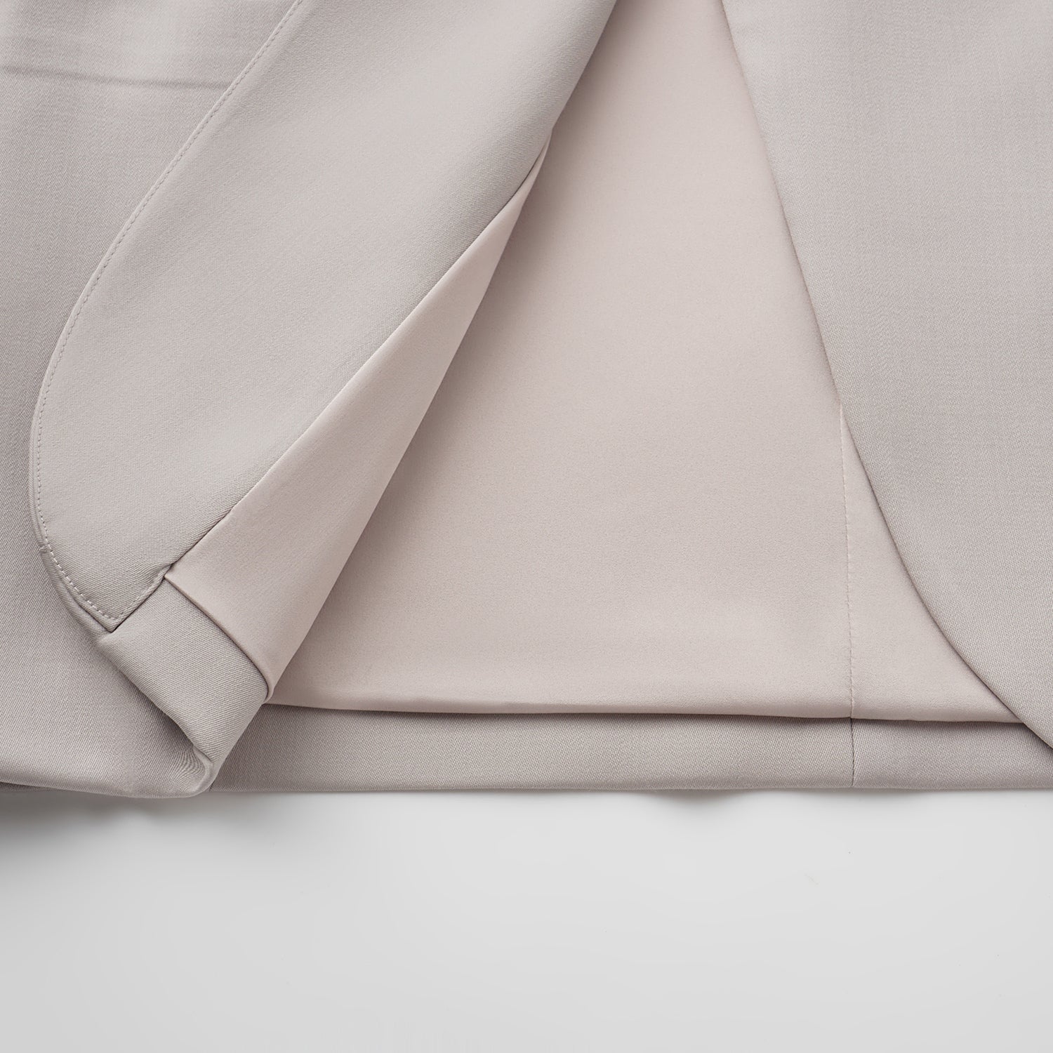 “Westminster Weekdays." 義大利頂級羊毛西裝外套—Iris Ash銀霧鳶尾