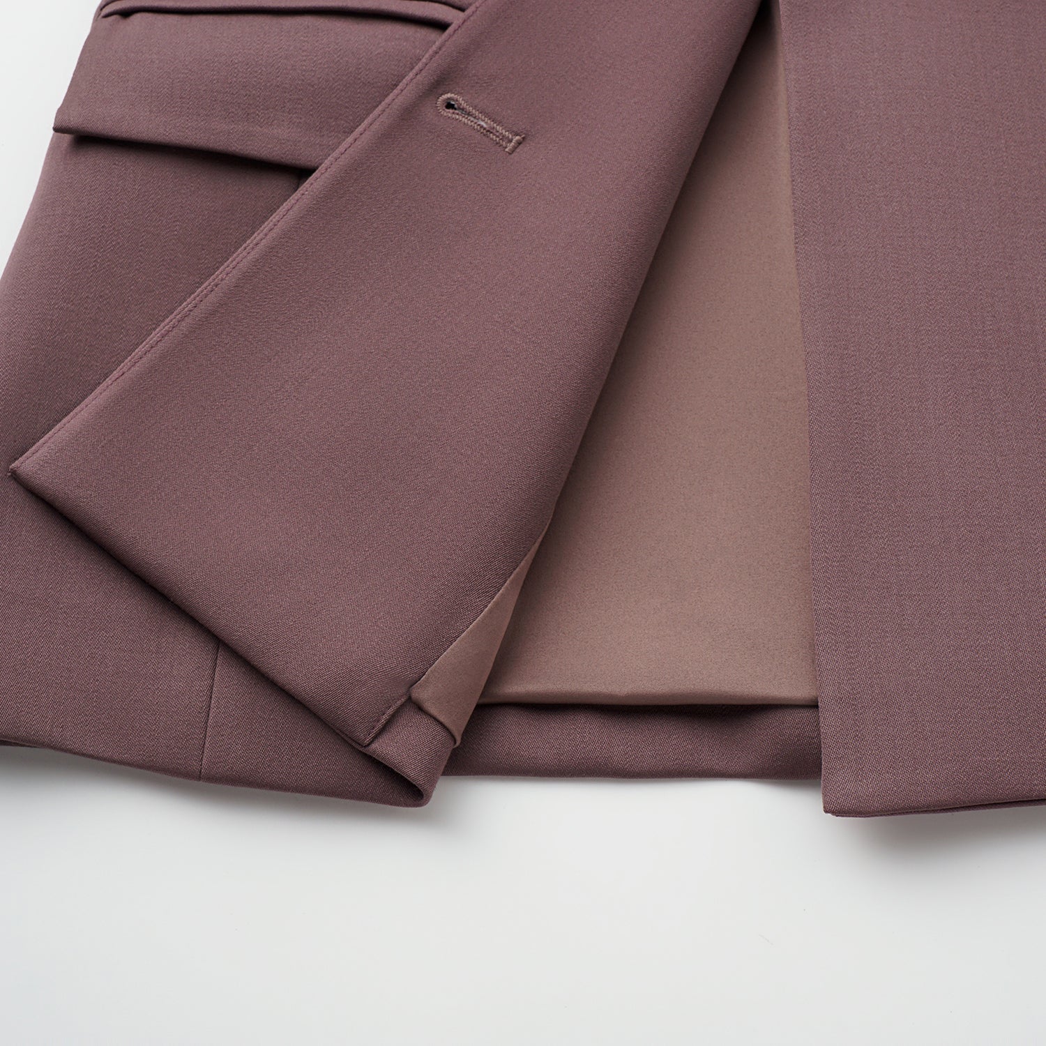 “Westminster Weekdays." 義大利頂級羊毛修身西裝外套—Rosewood Dusk烏木玫瑰