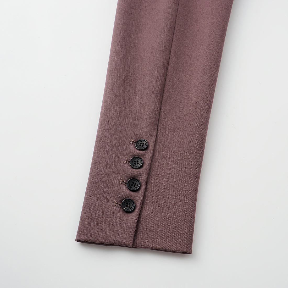 “Westminster Weekdays." 義大利頂級羊毛修身西裝外套—Rosewood Dusk烏木玫瑰