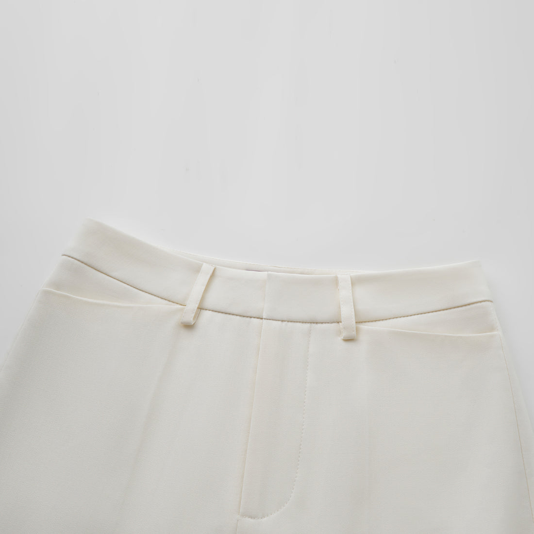 “Westminster Weekdays." 義大利頂級羊毛九分西裝褲—Dewed Jasmine晨露白茉