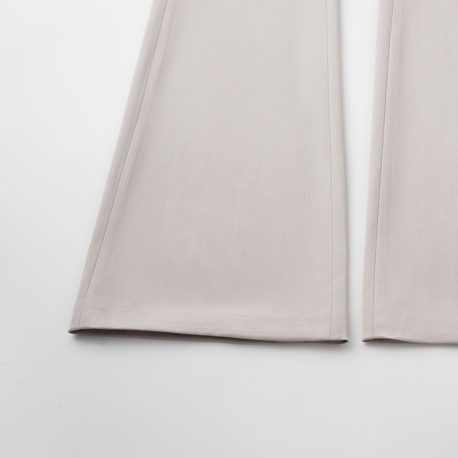 “Westminster Weekdays." 義大利頂級羊毛西裝喇叭褲—Iris Ash銀霧鳶尾