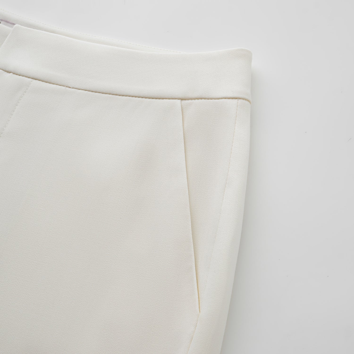 “Westminster Weekdays." 義大利頂級羊毛西裝喇叭褲——Dewed Jasmine晨露白茉