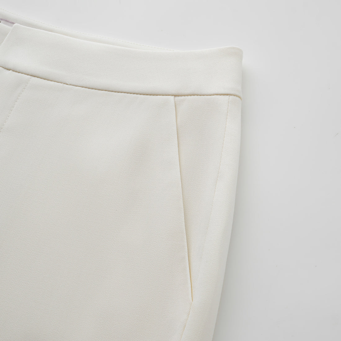 “Westminster Weekdays." 義大利頂級羊毛西裝喇叭褲——Dewed Jasmine晨露白茉