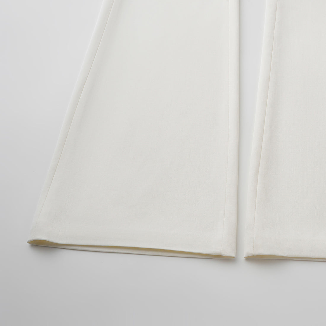 “Westminster Weekdays." 義大利頂級羊毛西裝喇叭褲——Dewed Jasmine晨露白茉