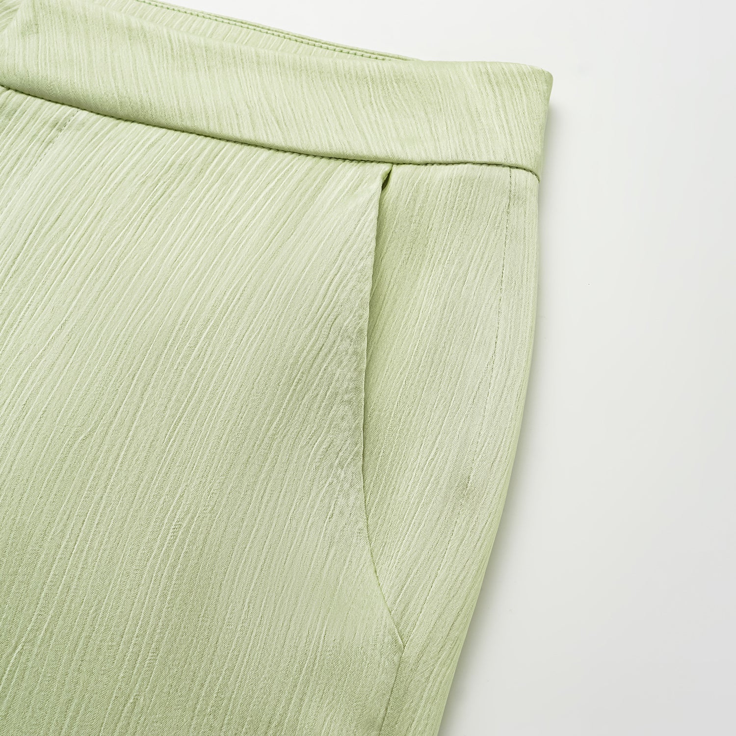 “Easy Go Chic” 韓國壓褶工藝面料喇叭褲 — 氣泡綠