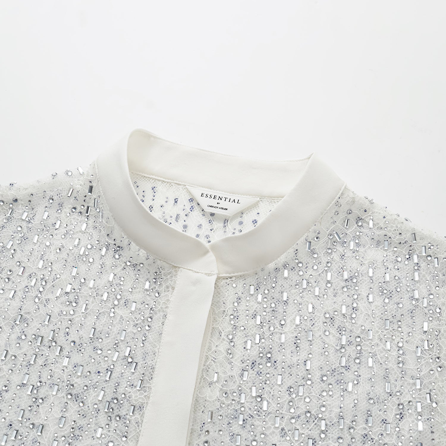 “Welcome to my party.”  奢華鑽鑲蕾絲中式襯衫—Radiant Cut.