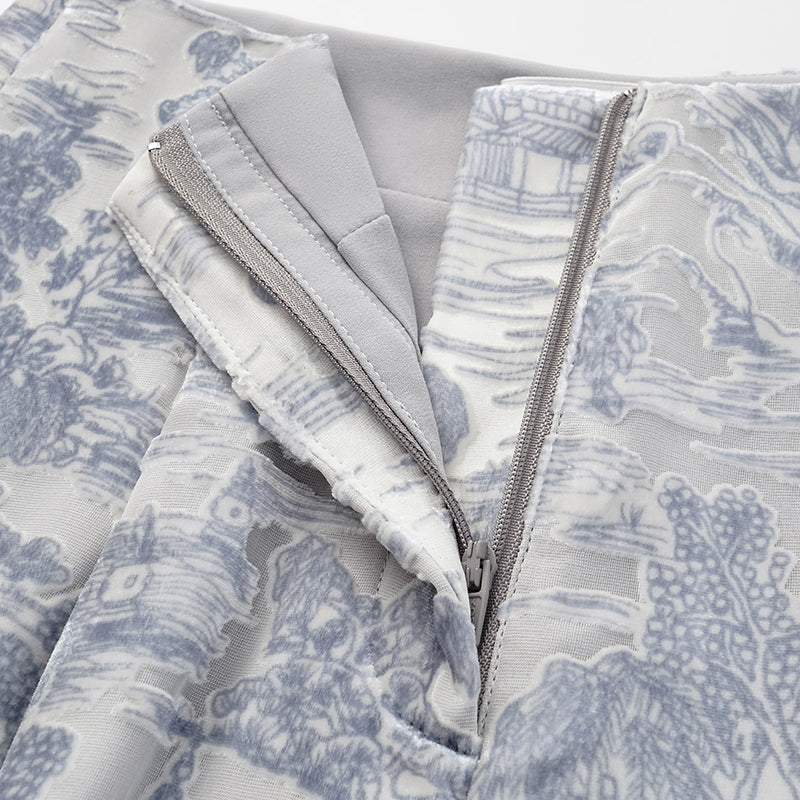 "Imperial Garden Teatime” 真絲絲絨燒花短褲—杏雨梨雲