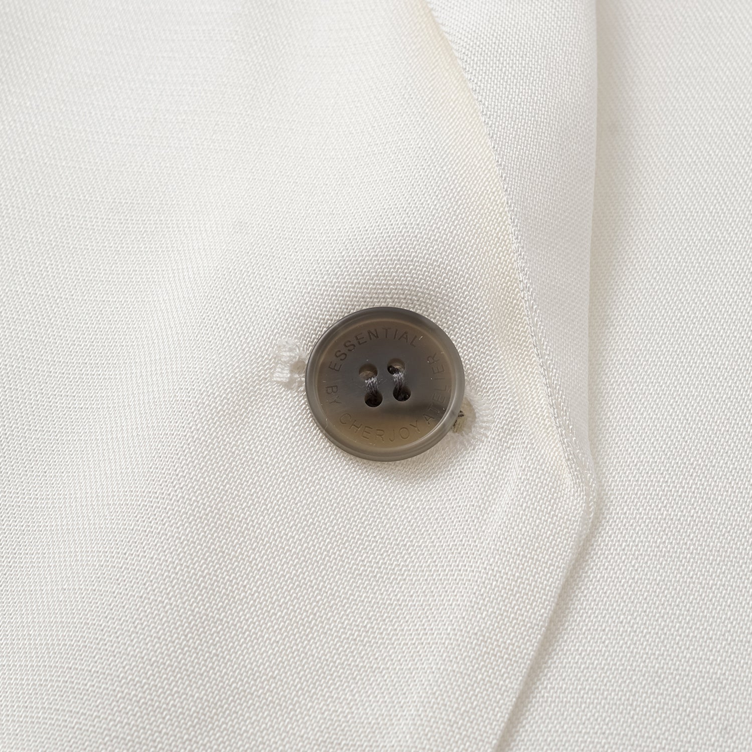 "Speak Sleek" 奢華輕薄麻感肌理醋酸Oversized西裝外套—Ivory