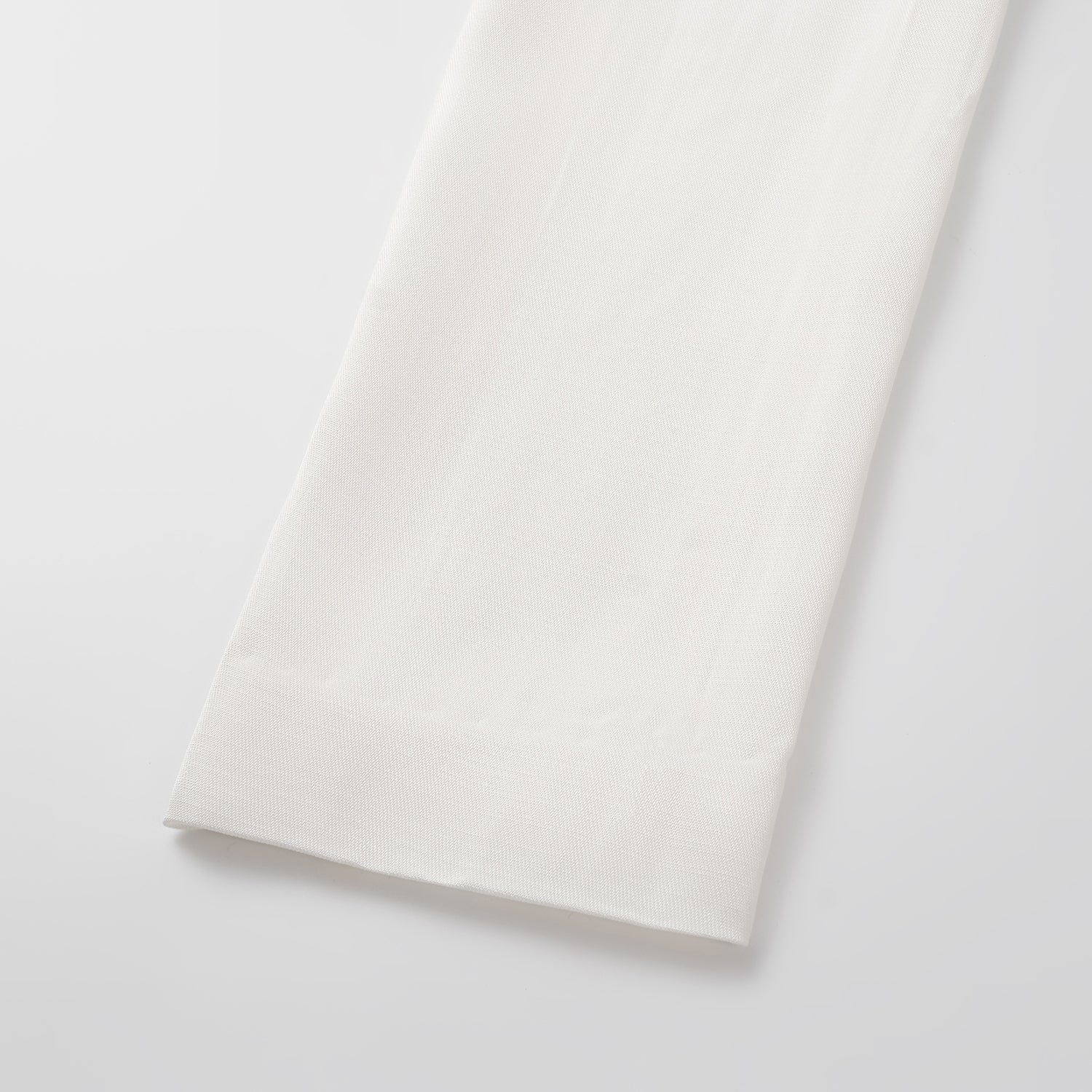 "Speak Sleek" 奢華輕薄麻感肌理醋酸Oversized西裝外套—Ivory