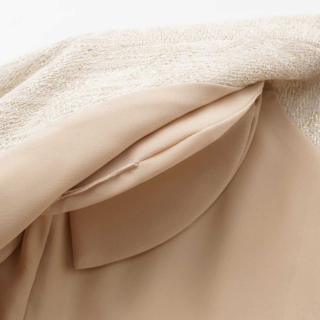 “Autumn Diary”義大利Chevron山形金縷織紋針織西裝外套—Isle Breeze沙嶼暖風