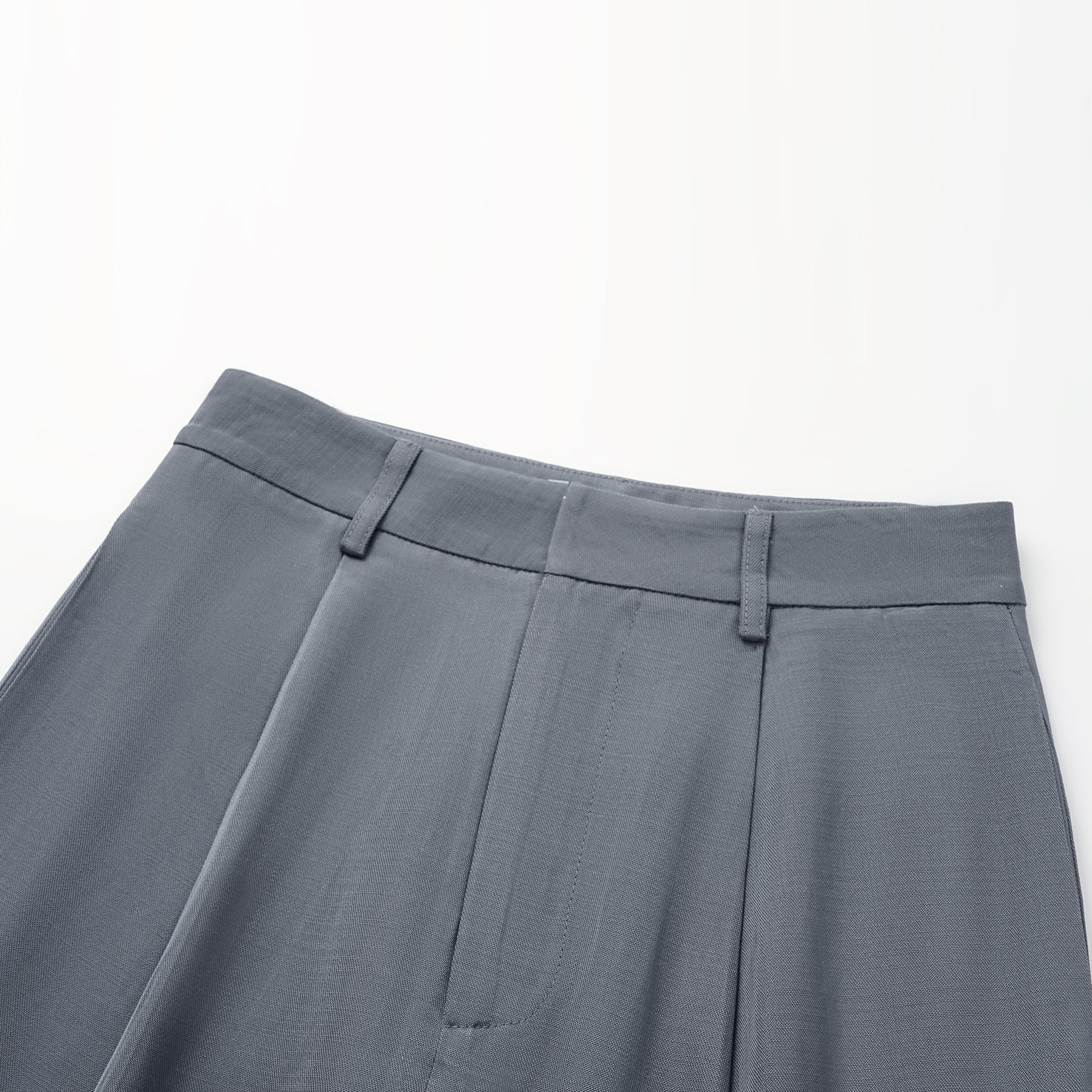 "Speak Sleek" 奢華輕薄麻感肌理醋酸立體剪裁寬褲—Cloud