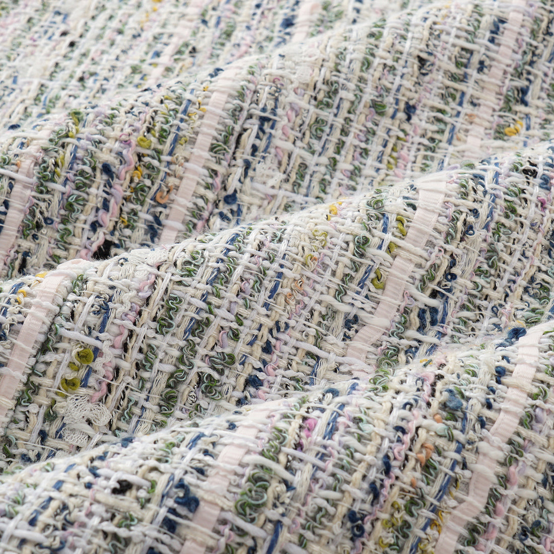 “Chelsea tea time.” 線韻肌理條織花呢背心洋裝—Sherry de Rosée香露雪莉