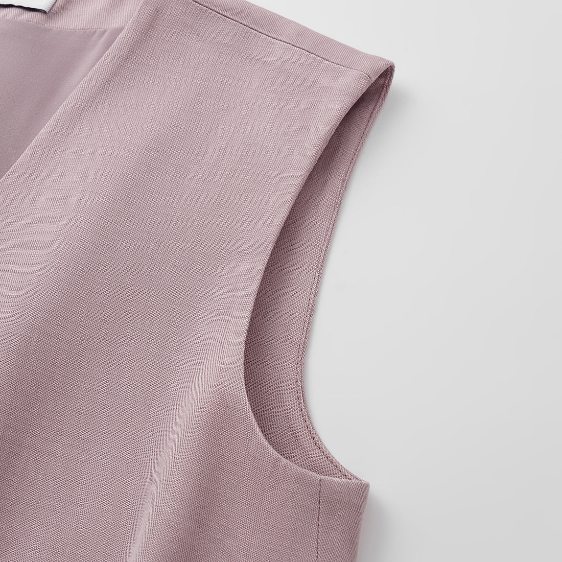 "Speak Sleek" 奢華輕薄麻感肌理醋酸綁帶西裝馬甲背心—Pink