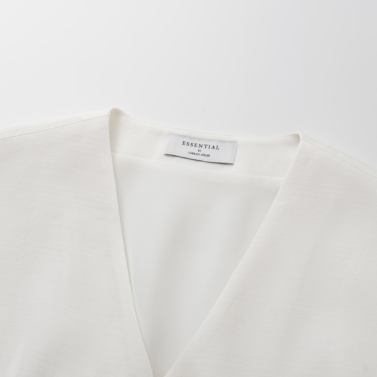 "Speak Sleek" 奢華輕薄麻感肌理醋酸綁帶西裝馬甲背心—Ivory