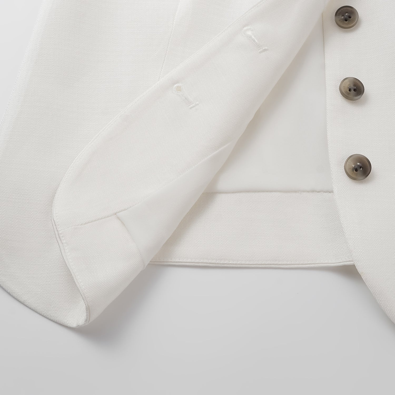 "Speak Sleek" 奢華輕薄麻感肌理醋酸綁帶西裝馬甲背心—Ivory