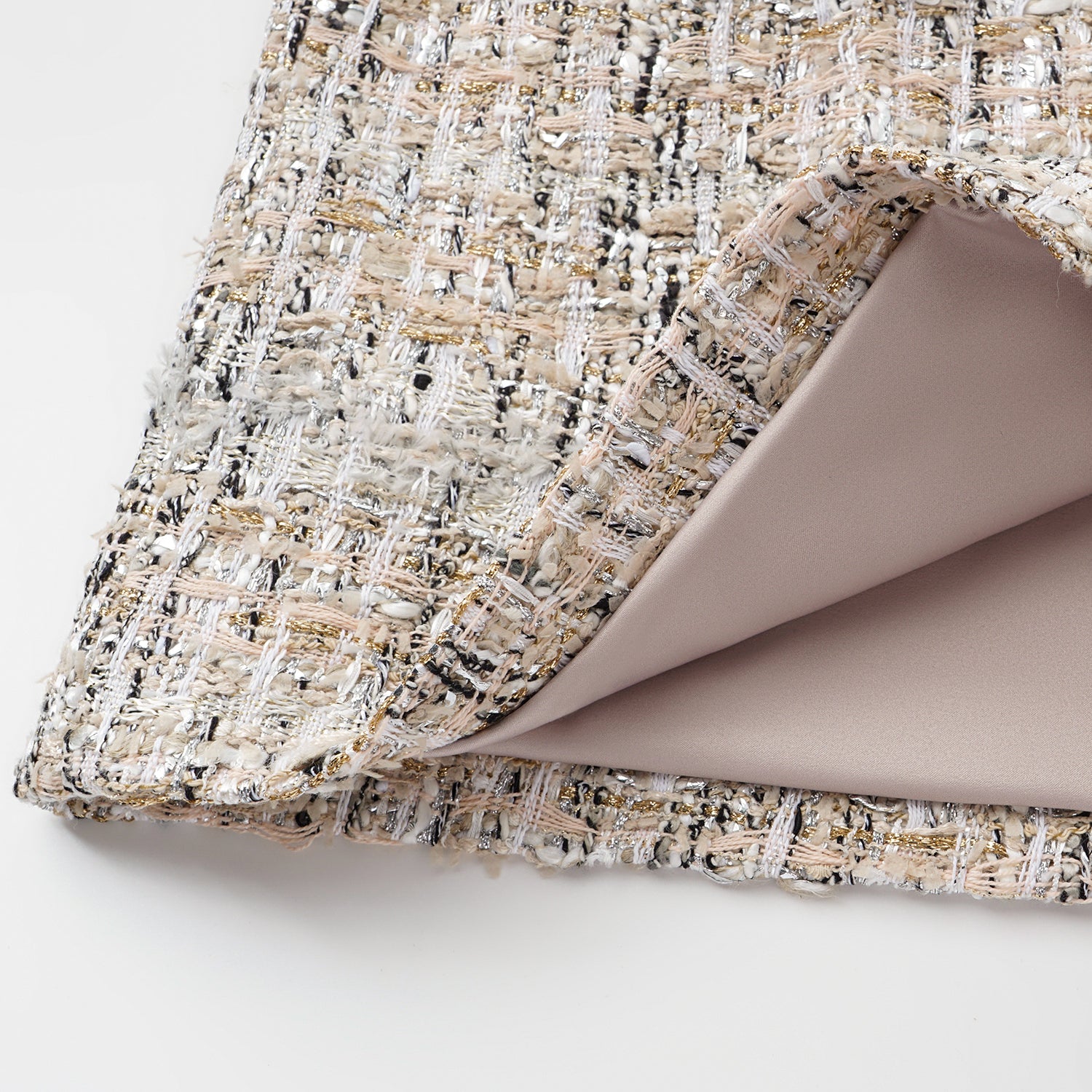 "Chelsea Citywalk." 法國棉紡節紗肌理花呢短褲—Uptown Gala上城晚宴