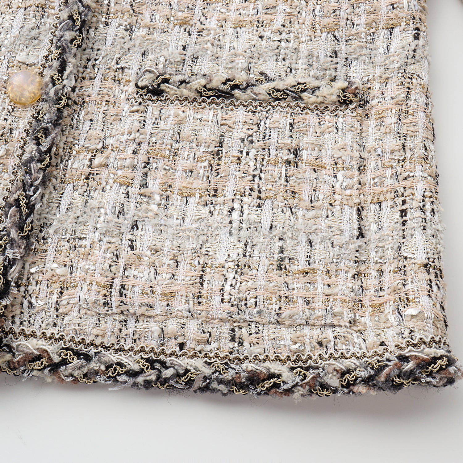 "Chelsea Citywalk." 法國棉紡節紗肌理花呢經典No.4外套—Uptown Gala上城晚宴