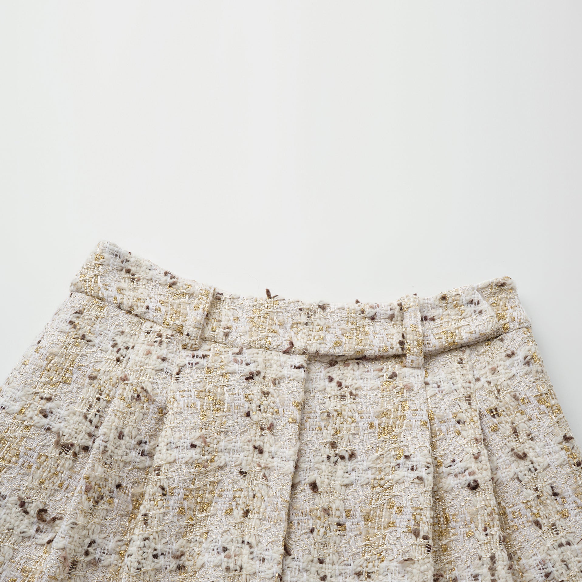 "Chelsea Citywalk." 法國經典絲金織藝花呢短褲—Gilded Lisbon金色里斯本