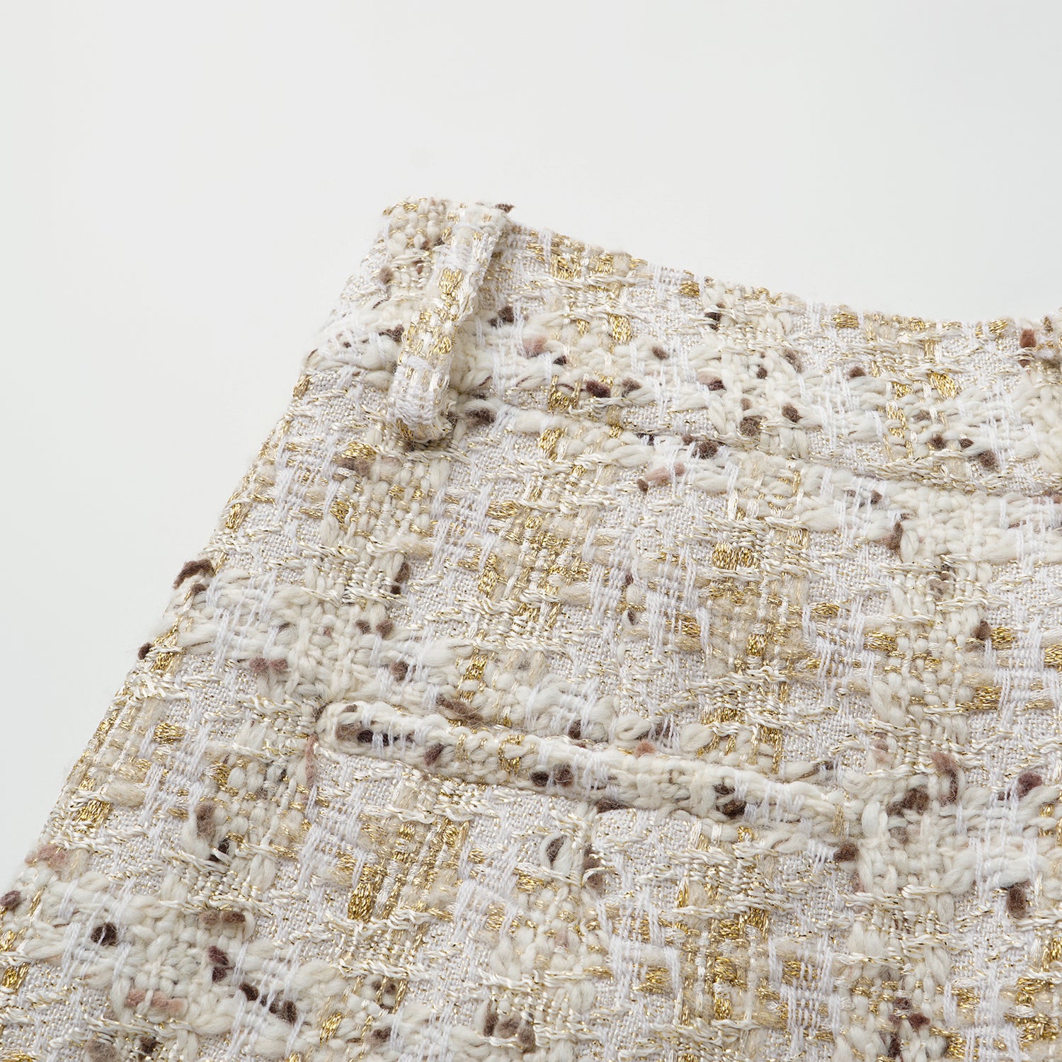 "Chelsea Citywalk." 法國經典絲金織藝花呢短褲—Gilded Lisbon金色里斯本