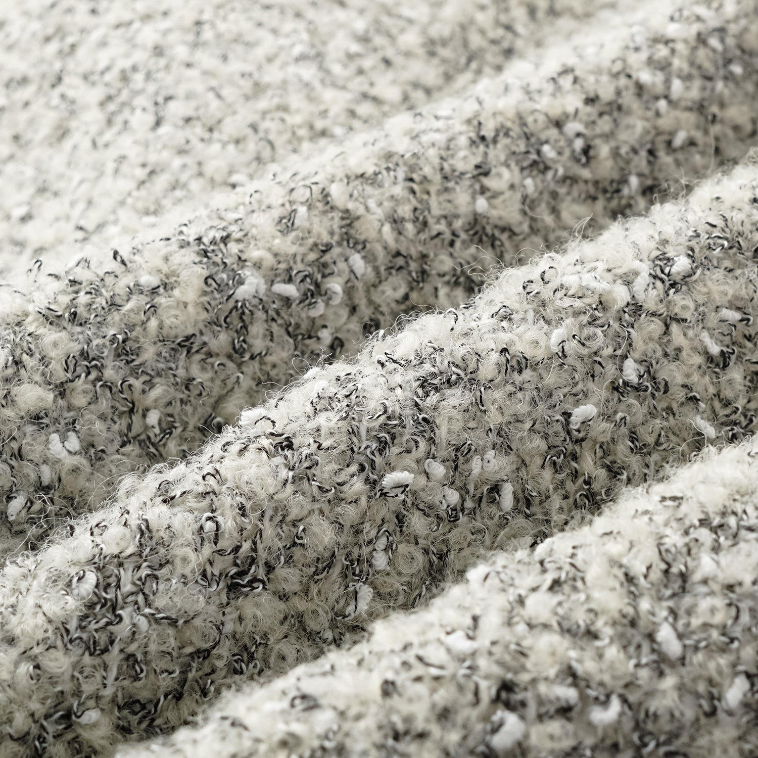 "Chelsea Citywalk." 義大利肌理工藝花呢經典No.6外套—Silver Ash