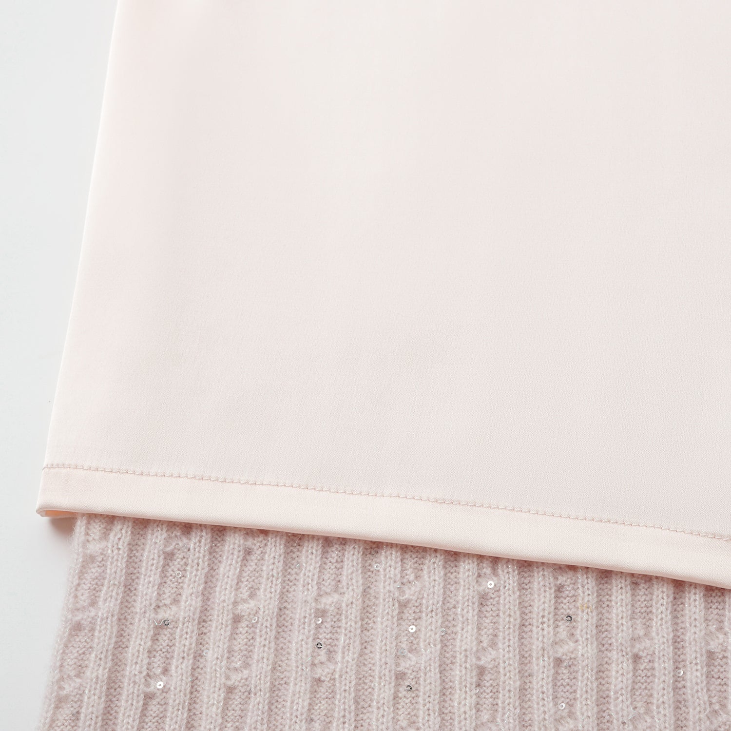 “Autumn Diary” 100% Cashmere 亮片麻花編織針織長褲—Blush Peony玫瑰晨露