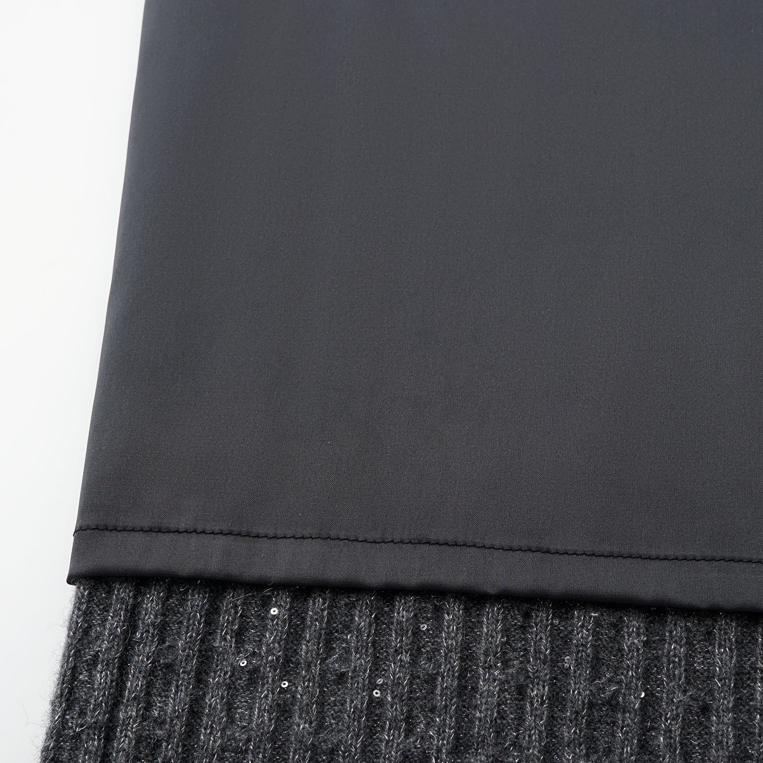 “Autumn Diary” 100% Cashmere 亮片麻花編織針織長褲—Cedar Smoke 雪松煙衫