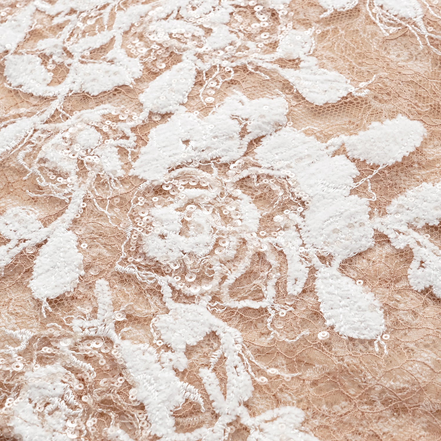 “Welcome to my party.” 絨花刺繡工藝細肩帶背心—Champagne