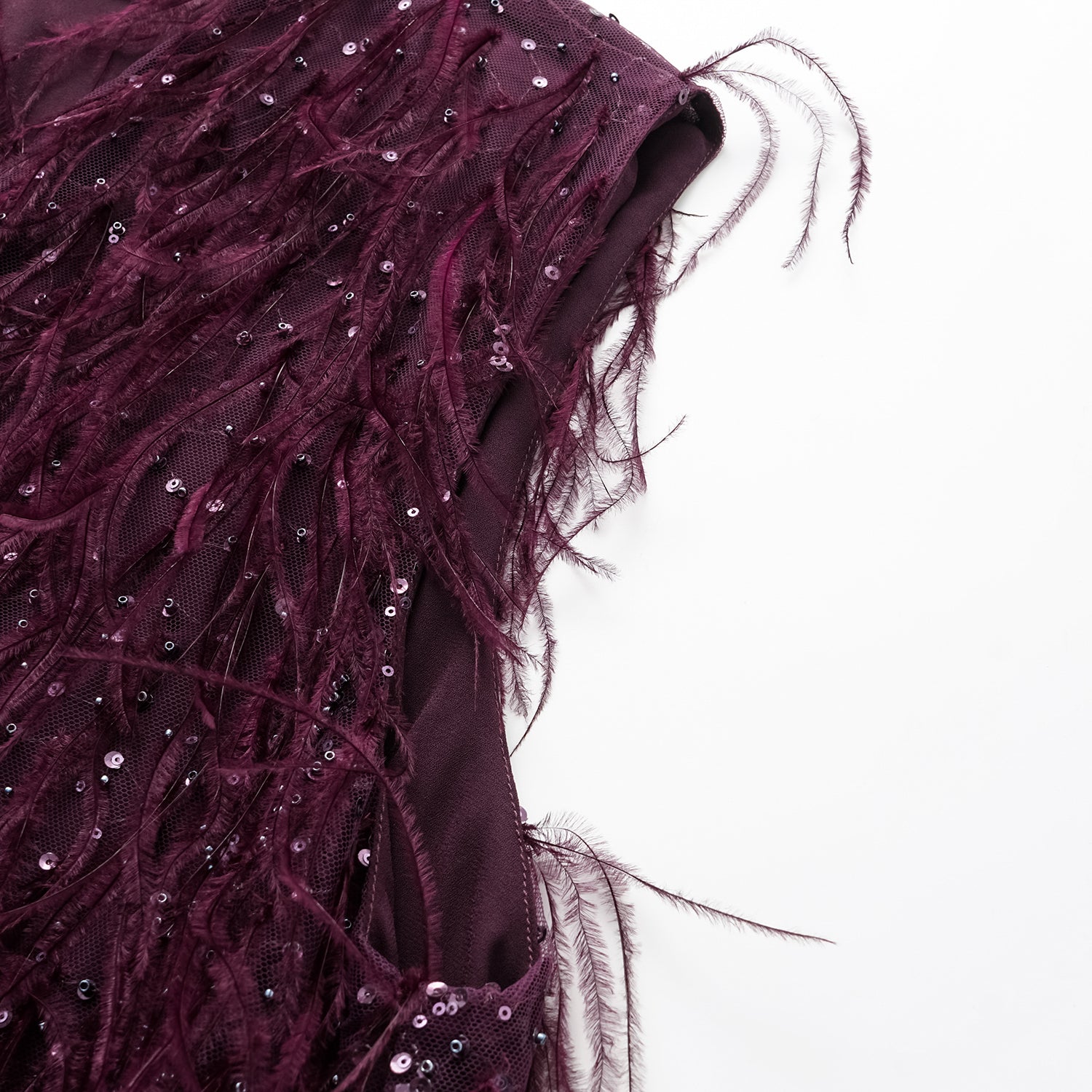 “Welcome to my party.” 珠繡羽毛工藝輕國風馬甲背心—Wine.