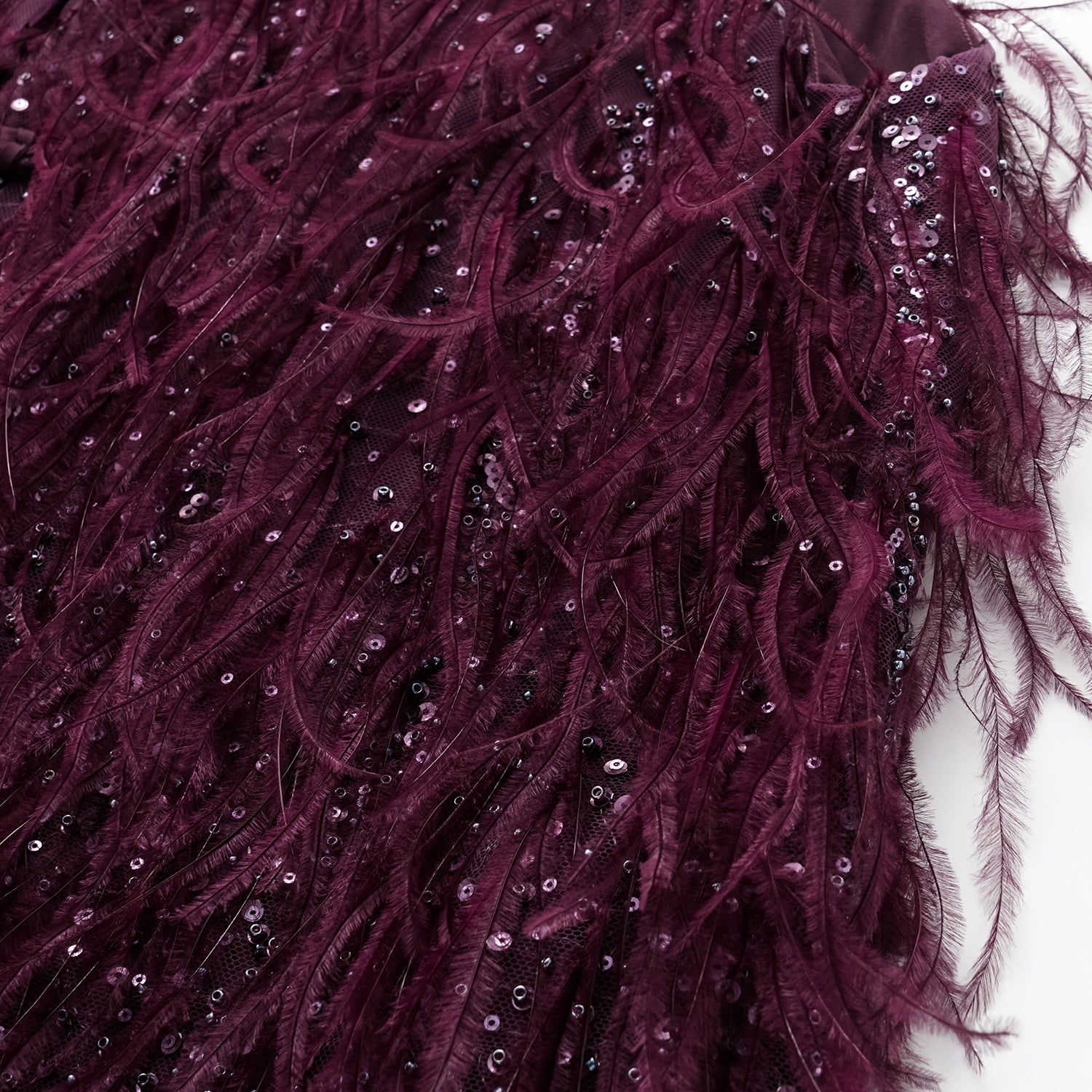 “Welcome to my party.” 珠繡羽毛工藝輕國風馬甲背心—Wine.