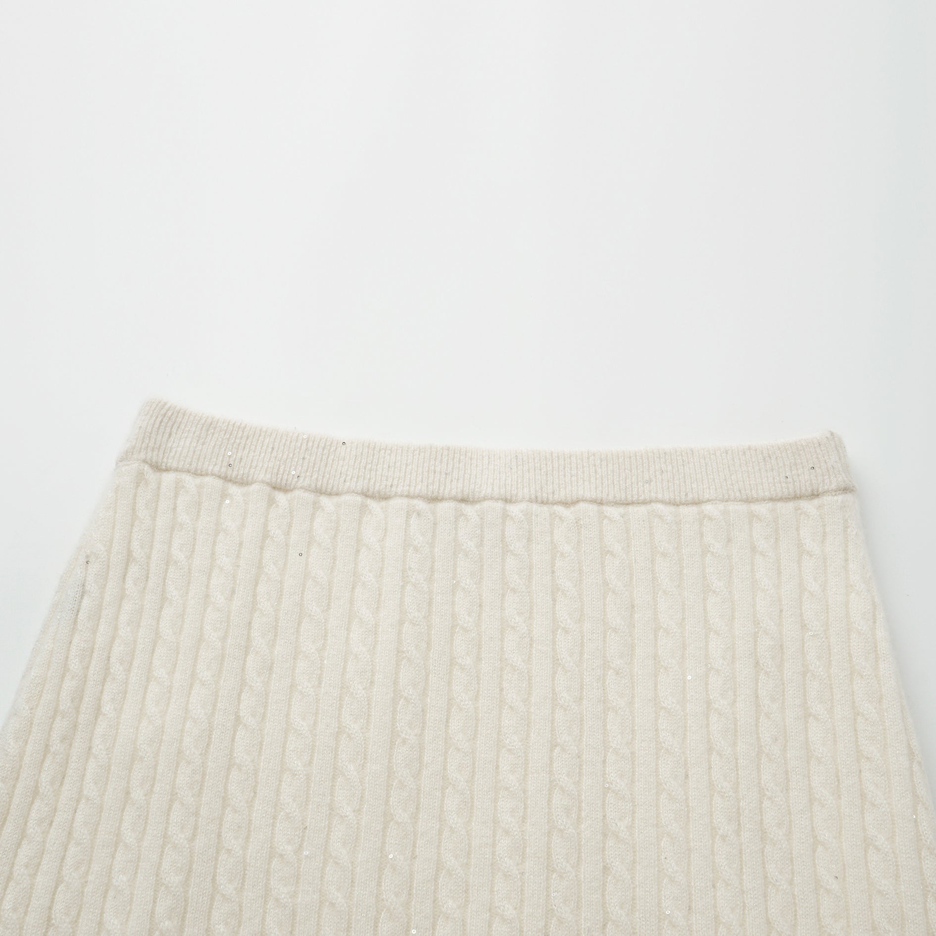 “Autumn Diary” 100% Cashmere極細絨柔星點針織鉛筆裙—Velour Moonlight絲絨月光