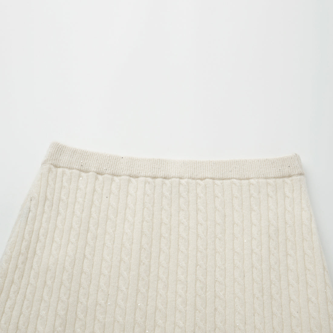 “Autumn Diary” 100% Cashmere極細絨柔星點針織鉛筆裙—Velour Moonlight絲絨月光