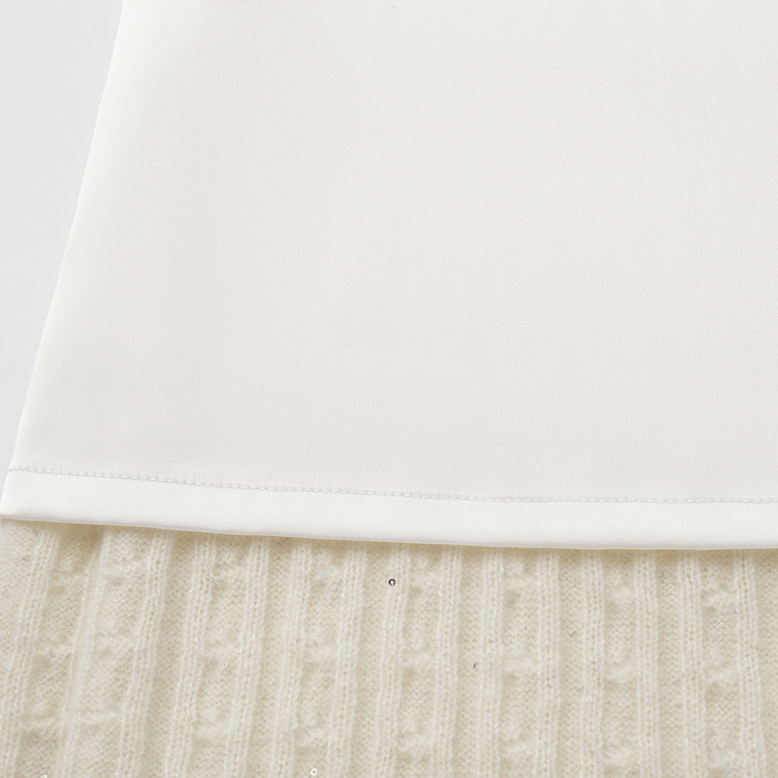 “Autumn Diary” 100% Cashmere極細絨柔星點針織鉛筆裙—Velour Moonlight絲絨月光