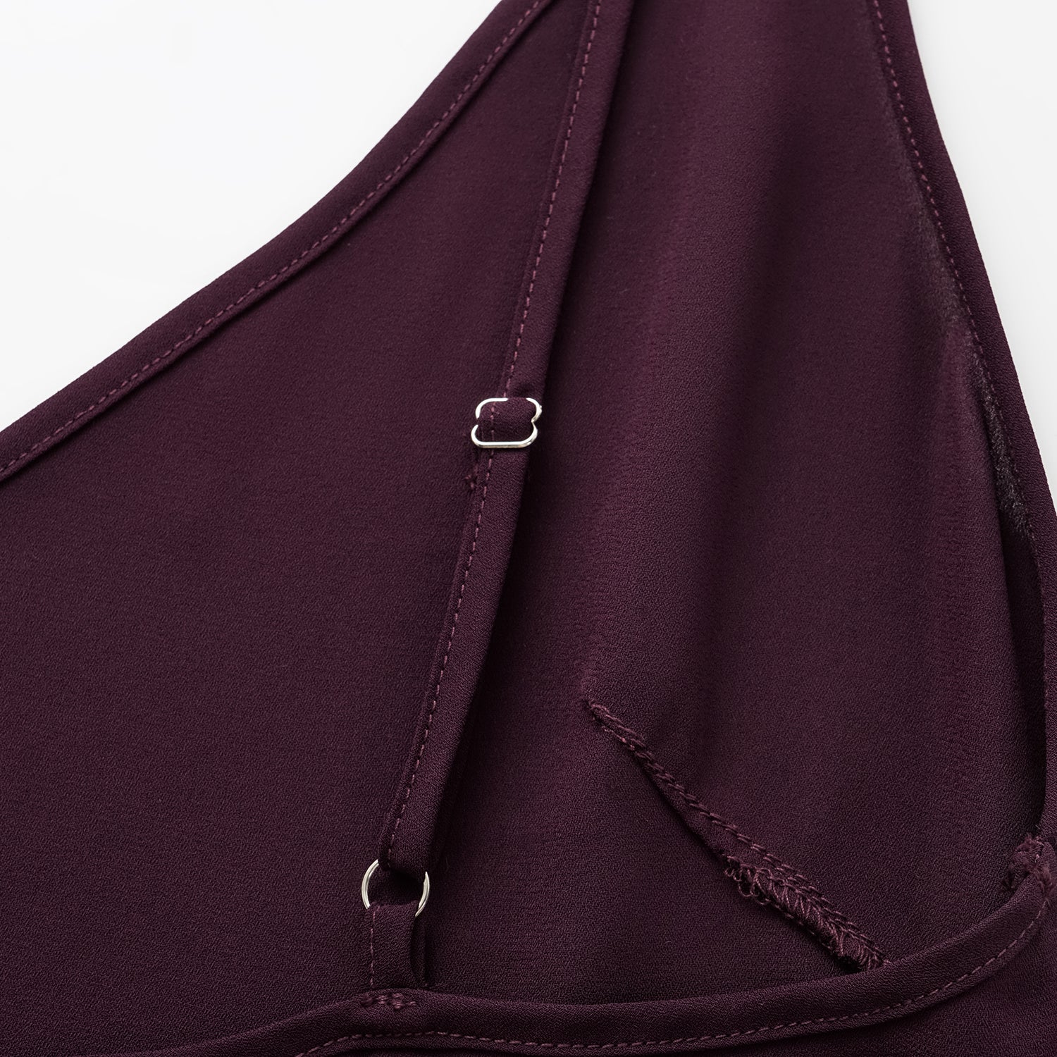 “Welcome to my party.” 珠繡羽毛工藝細肩帶背心—Wine.