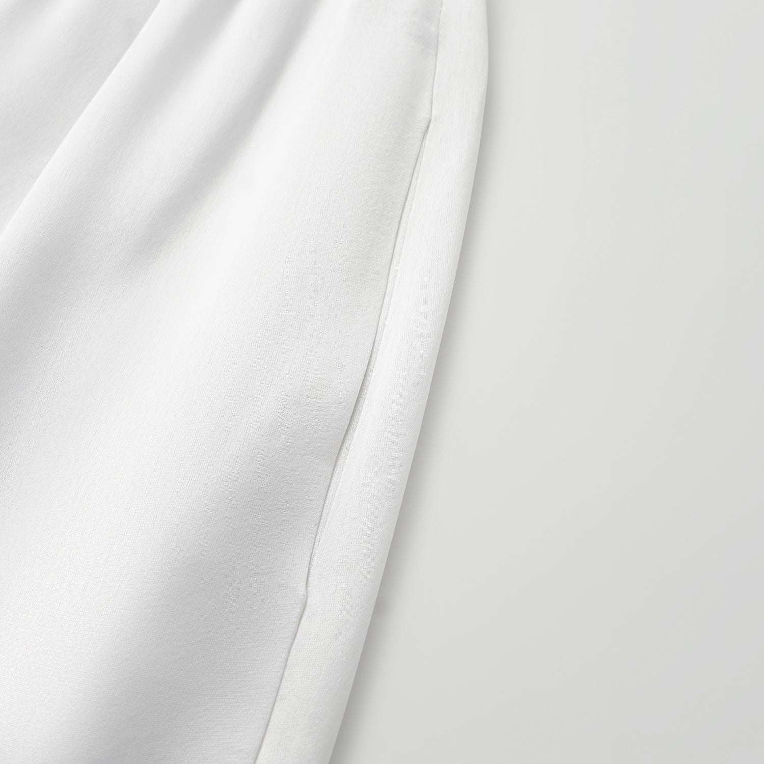 “Easy Go Chic.” Satin Acetate Leisure Suit—White 