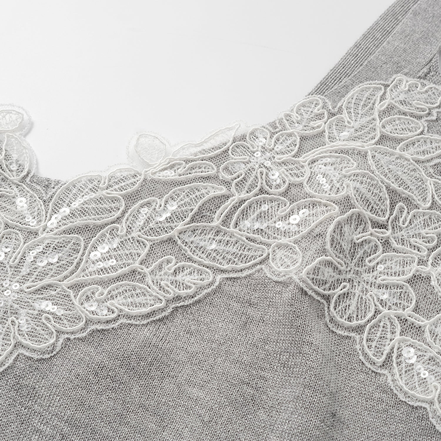 “Spring diary.” 魚骨蕾絲Silk Cashmere真絲喀什米爾針織背心—Ash